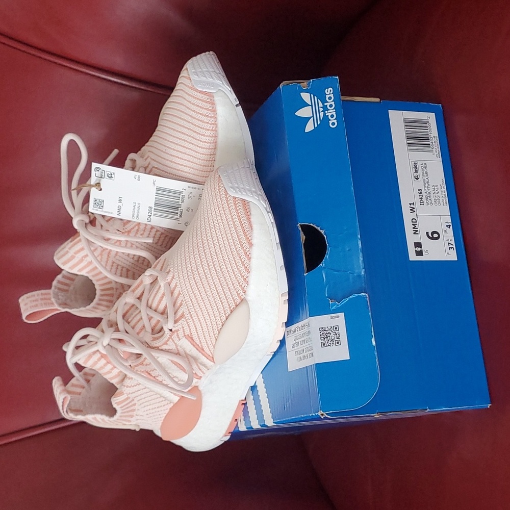 NWT Adidas NMD_W1 Women's US 6 Wonder Quartz/ White/ Wonder Clay
